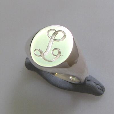 single initial engraved silver signet ring