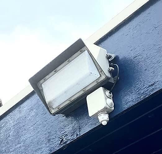 LED Outdoor Long Life Wall Pack Light