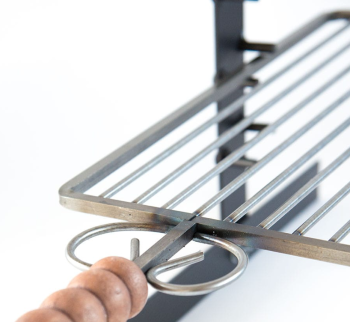 CLOSE UP ISOKERN BBQ GRILL
