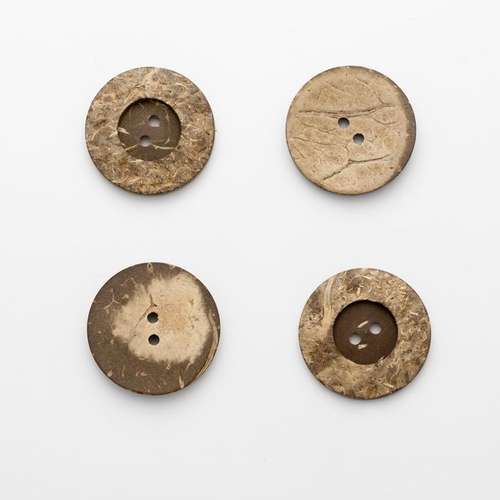 4 Hole Wooden Button Size 125 10 Piece Bag CW11125