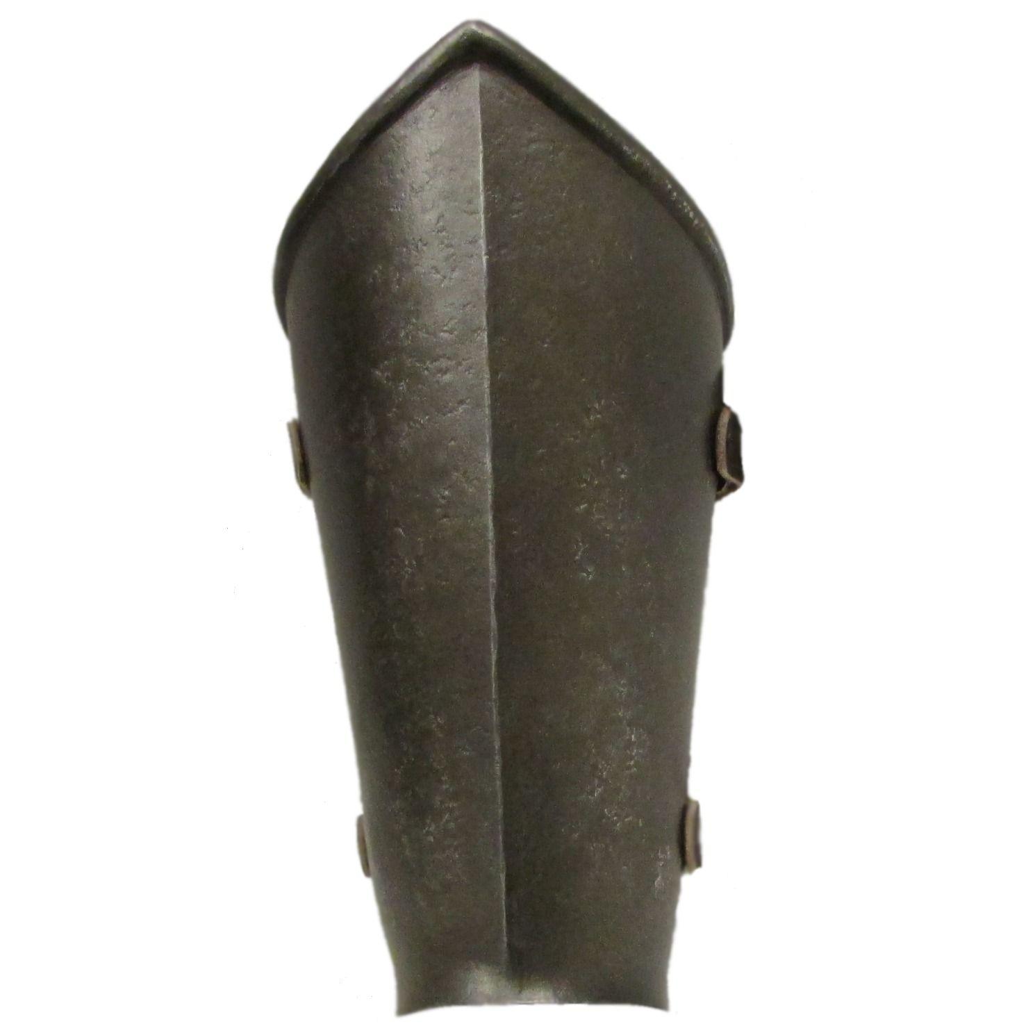 Medieval style plain larp bracers