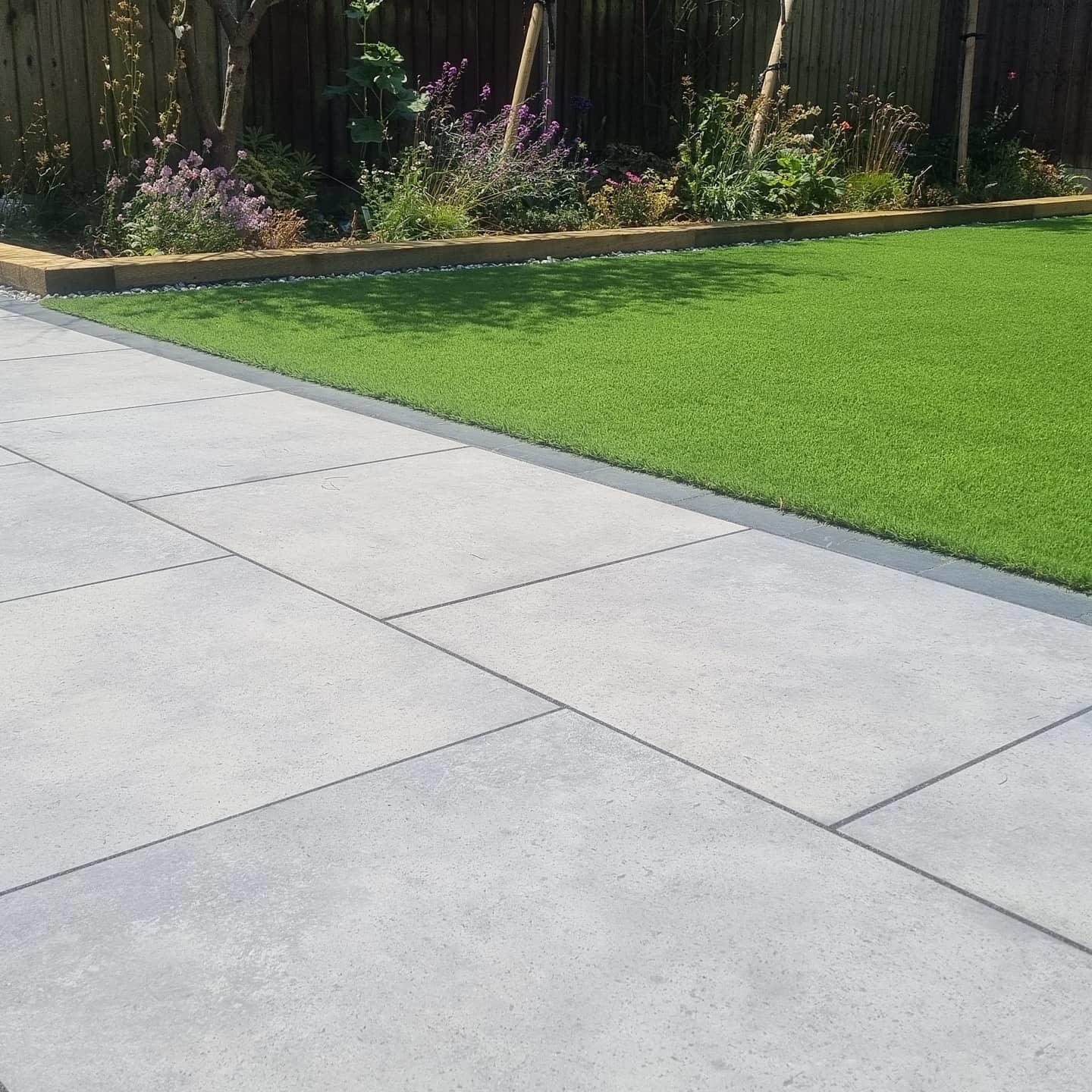 Newcastle Grey Matt Porcelain Paving Tiles