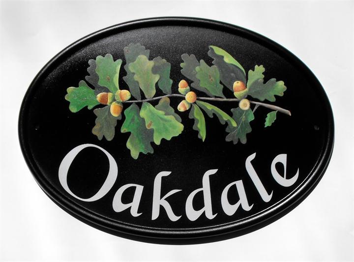 Oak leaves and acorns signs