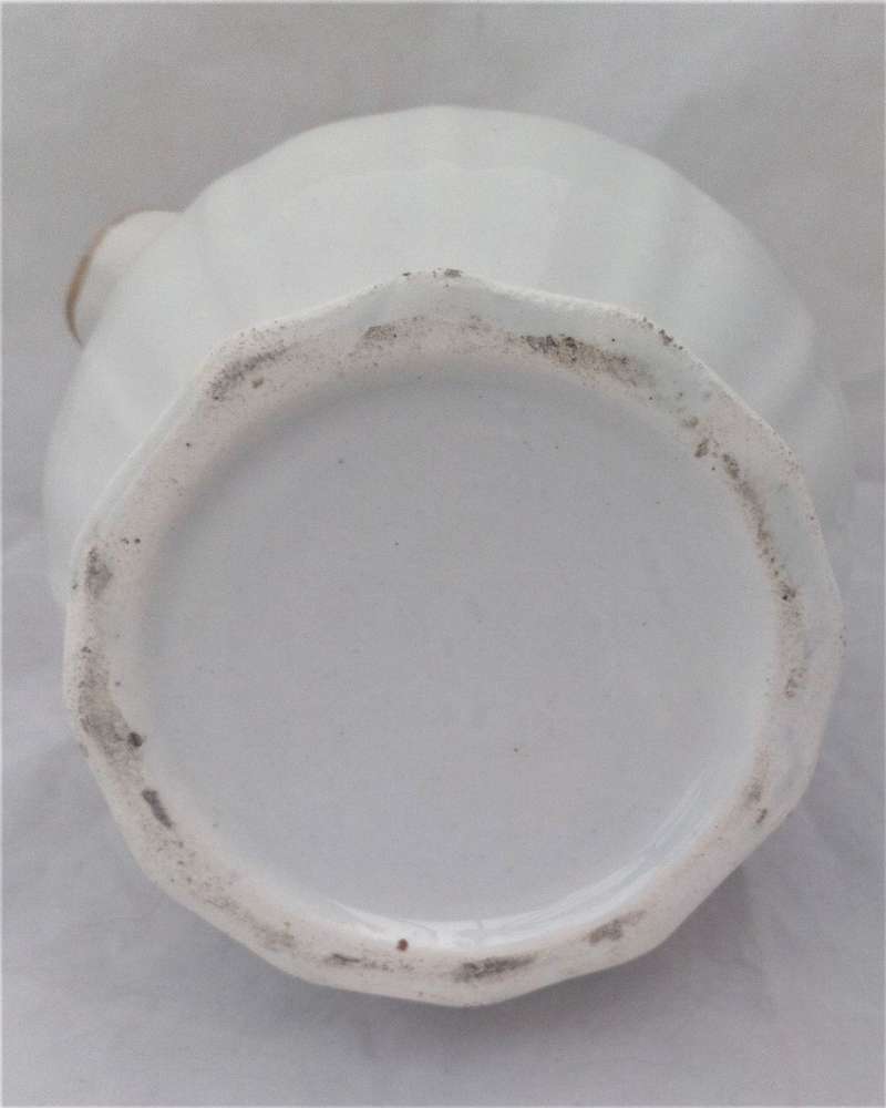 Antique Isaac Baguley Rockingham Porcelain Quart Jug with a scrolling gilt inscription Caroline Sanderson Sheffield 1847  capacity of two pints or a quart.