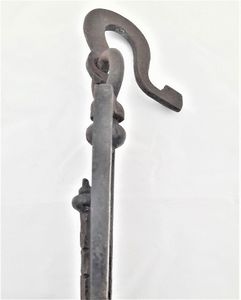Antique Georgian floral painted wrought iron hanging balance beam scales circa 1825, 62 cm wide.