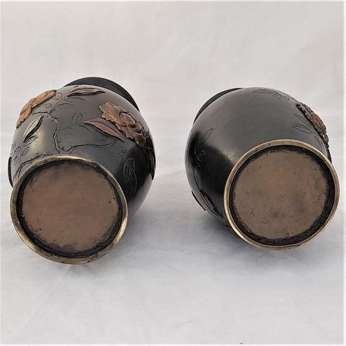 Bottom -Japanese Patinated Bronze Vases in Mixed Metal - Antique Meiji Period circa 1900 - inverted baluster decorated with rose flowers - Shakudo 18 cm high