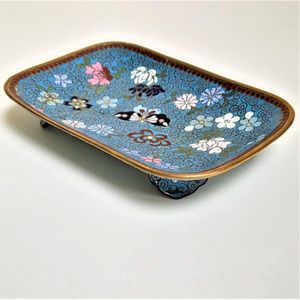 Back left view - Japanese shippo cloisonne turquoise enamel bracket footed small rectangular dish decorated with butterfly & flowers - Antique Meiji period circa 1900