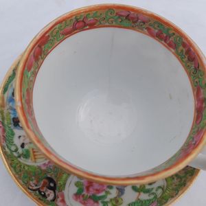 Inside cup with detail of crack