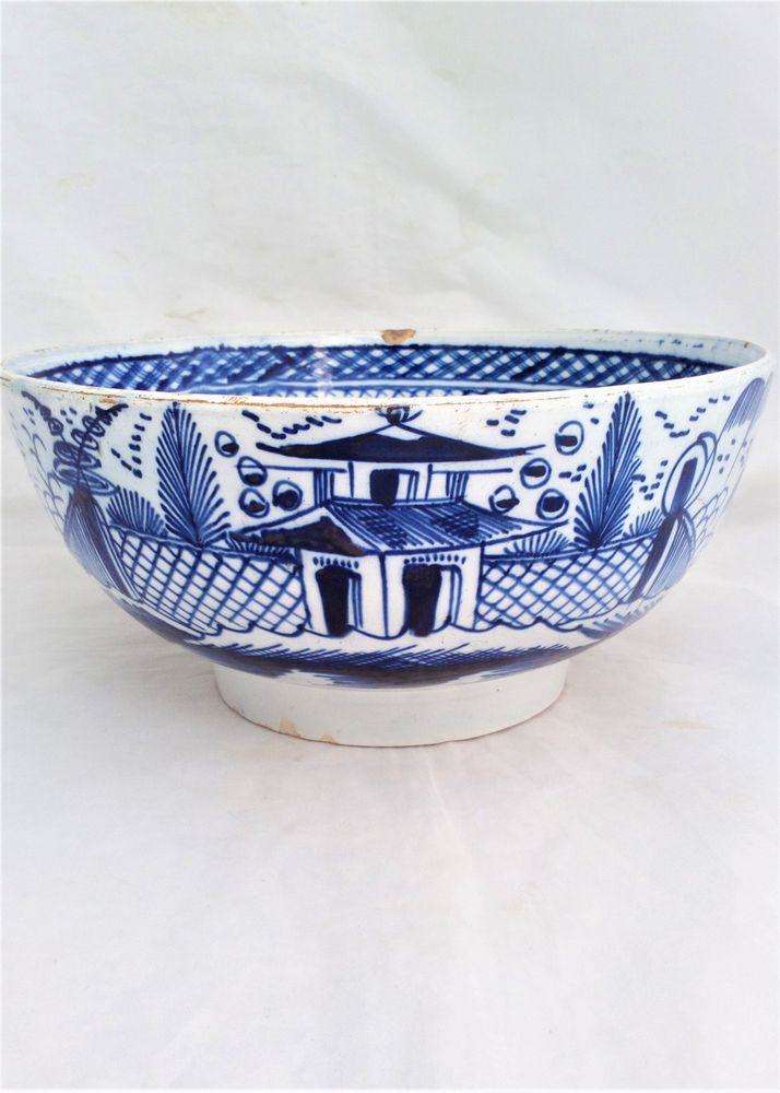 Pearlware Punch Bowl Blue and White Pagoda and Fence Pattern Antique c 1790