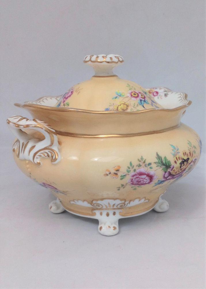 Minton Porcelain Collared French Shape Sucrier or Sugar Box ca 1827