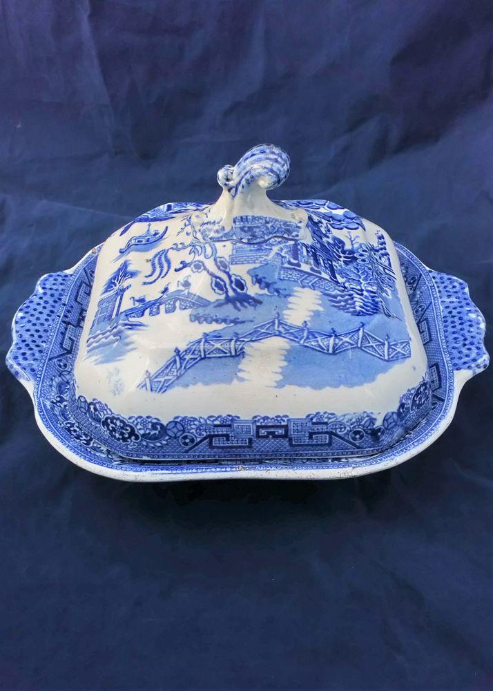Antique Pearlware Vegetable Tureen Transfer Printed Blue and White Willow Pattern circa 1840