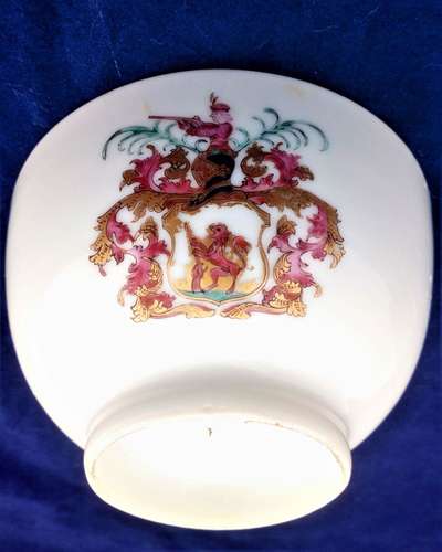 Antique Chinese Porcelain Armorial Tea Bowl Coat of Arms with Scottish Musketeer  made in the Qianlong period in the Qing dynasty circa 1770