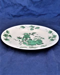 Antique Regency Spode pearlware small plate or saucer dish transfer printed in dark green with lime green enamelling with the Chinese Bowpot design - pattern number  1867 circa 1815, 8 inches diameter 1 inch high  weighs 321 grammes unpacked.
