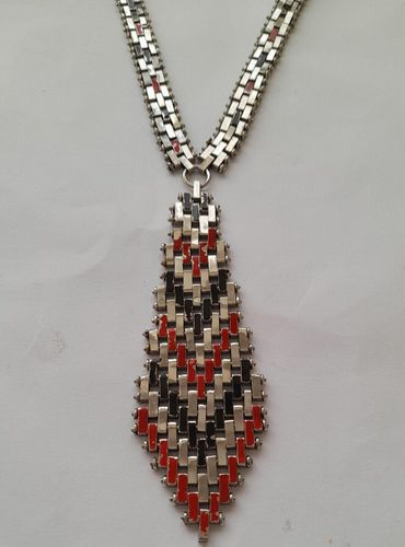 Art Deco Jakob Bengel Brickwork or Mauerwerk Articulated Long Necklace Red Black Enamels 1920