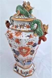 Antique Masons Patent Ironstone China alcove vase hand painted Fence Japan pattern potpourri circa 1815 Dragon handles Regency early 19thC 54cm 7.6kg