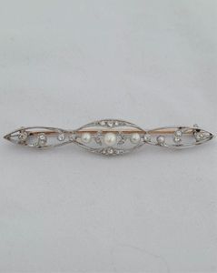 Antique Edwardian 18ct White and Yellow Gold Bar Brooch set with Diamonds  and Natural Pearls