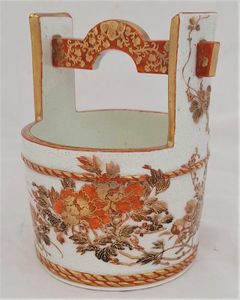 Japanese Kutani Porcelain Well Bucket Shaped Vase decorated in aka-e Meiji antique circa 1890 - signed Kutani Kankin Ken sei 12.7 cm high 319 grammes