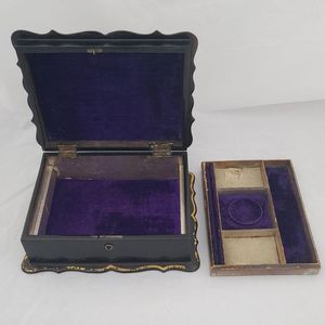 Open tray removed - Papier Mache Jewellery Box scalloped rim & hand painted Shells Seaweed & kelp design with Inlaid Mother of Pearl - Antique Victorian Conchology c 1850