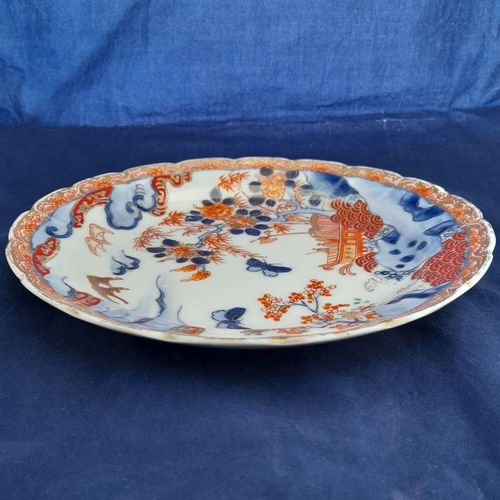 left side view of plate