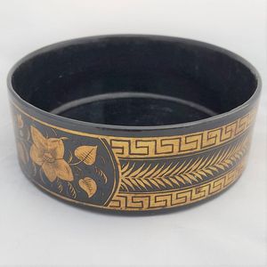 Wine coaster side view 1
