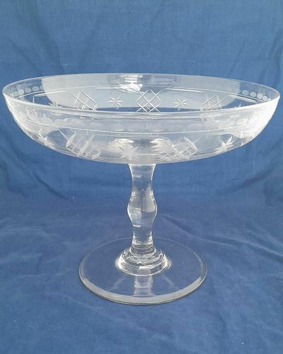 Antique Late Georgian Engraved Clear Glass Centrepiece Comport Compote circa 1830