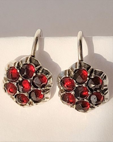Antique Silver and Bohemian Garnets Stud Screw Back Earrings Edwardian circa 1910