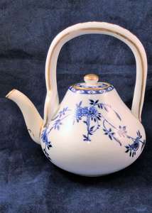 Mintons Porcelain Teapot Blue and White Aesthetic Movement Antique 1878