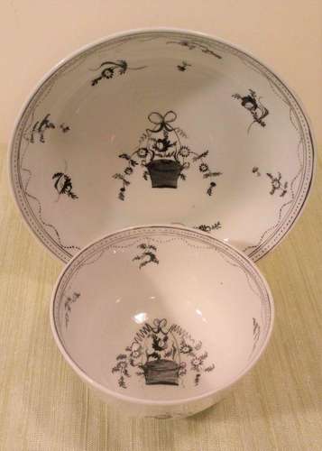 Antique New Hall Porcelain Tea Bowl and Saucer En Grisalle or black monochrome Floral Basket pattern number 380 circa 1790