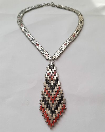 Art Deco Jakob Bengel Brickwork or Mauerwerk Articulated Long Necklace Red Black Enamels 1920