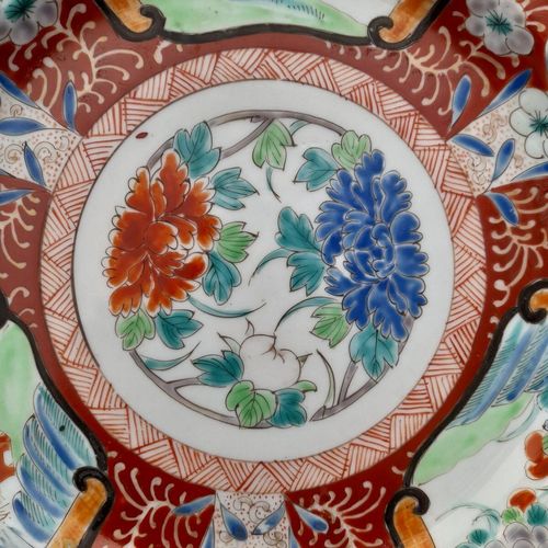 close up of the central cartouche