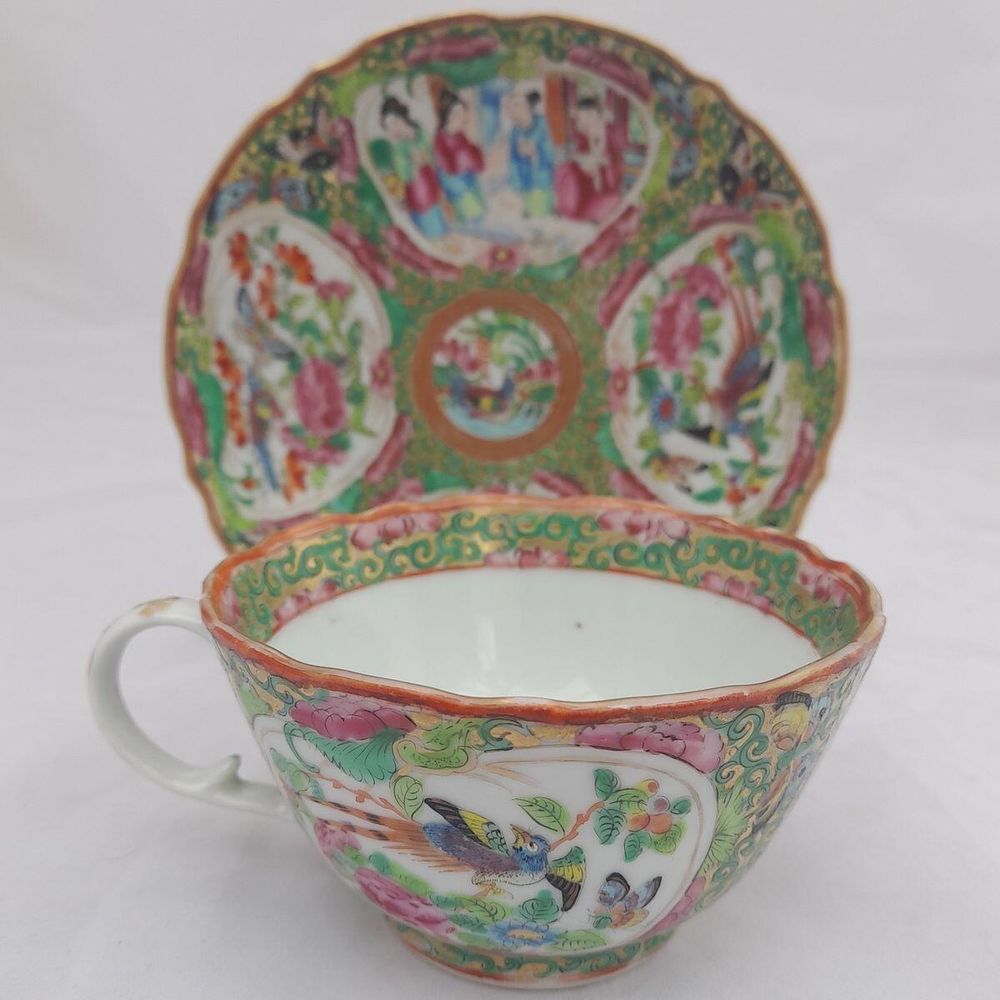 right view of the cup  - saucer on a stand