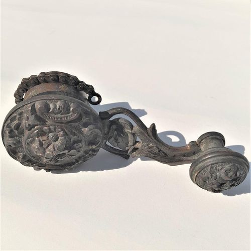 top with chain rolled on the drum