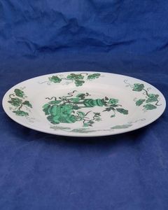 Antique Regency Spode pearlware small plate or saucer dish transfer printed in dark green with lime green enamelling with the Chinese Bowpot design - pattern number  1867 circa 1815, 8 inches diameter 1 inch high  weighs 321 grammes unpacked.