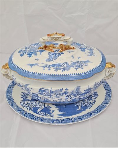 Large Royal Worcester Vitreous China Lidded Soup Tureen & Stand Blue Willow pattern B735 with gilded elephant & bird head handles antique circa 1904  maximum capacity 6 pints