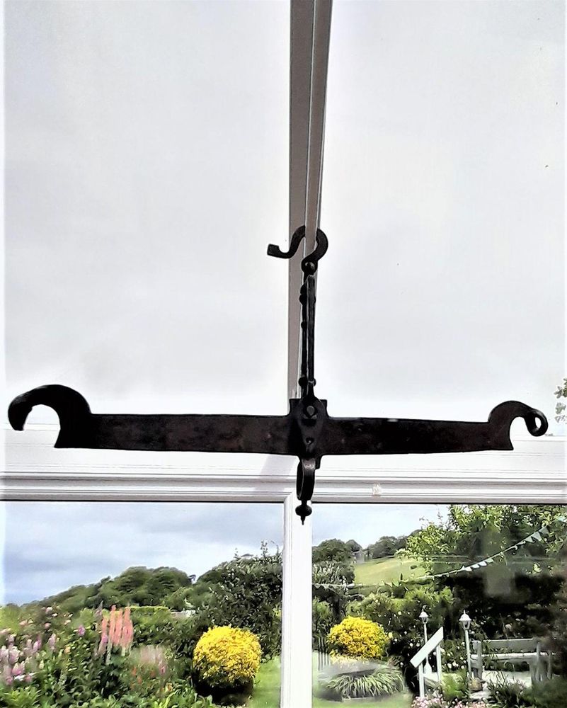 Antique Georgian floral painted wrought iron hanging balance beam scales circa 1825, 62 cm wide.