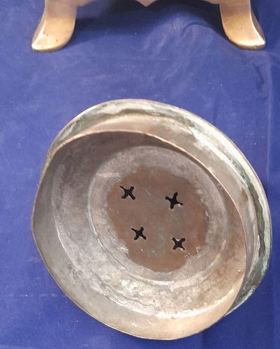 Georgian copper & brass hot water urn antique circa 1800 - Inverted baluster shaped half caryatid S loop handles flame knop finial Pedestal base 59 cm