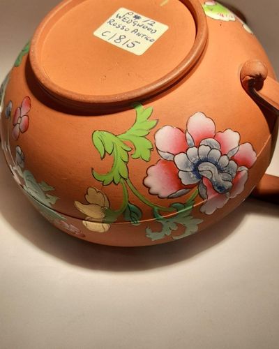 Antique Wedgwood Rosso Antico pottery Teapot Low round Egyptian shape Enamelled Flowers - Georgian circa 1820 19.7 cm H 16.5 cm L 10.2 cm D 724 g