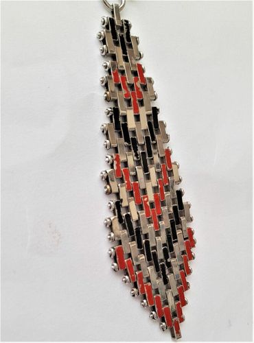 Art Deco Jakob Bengel Brickwork or Mauerwerk Articulated Long Necklace Red Black Enamels 1920