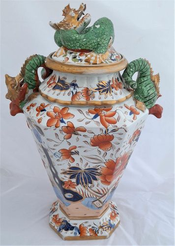 Antique Masons Patent Ironstone China alcove vase hand painted Fence Japan pattern potpourri circa 1815 Dragon handles Regency early 19thC 54cm 7.6kg