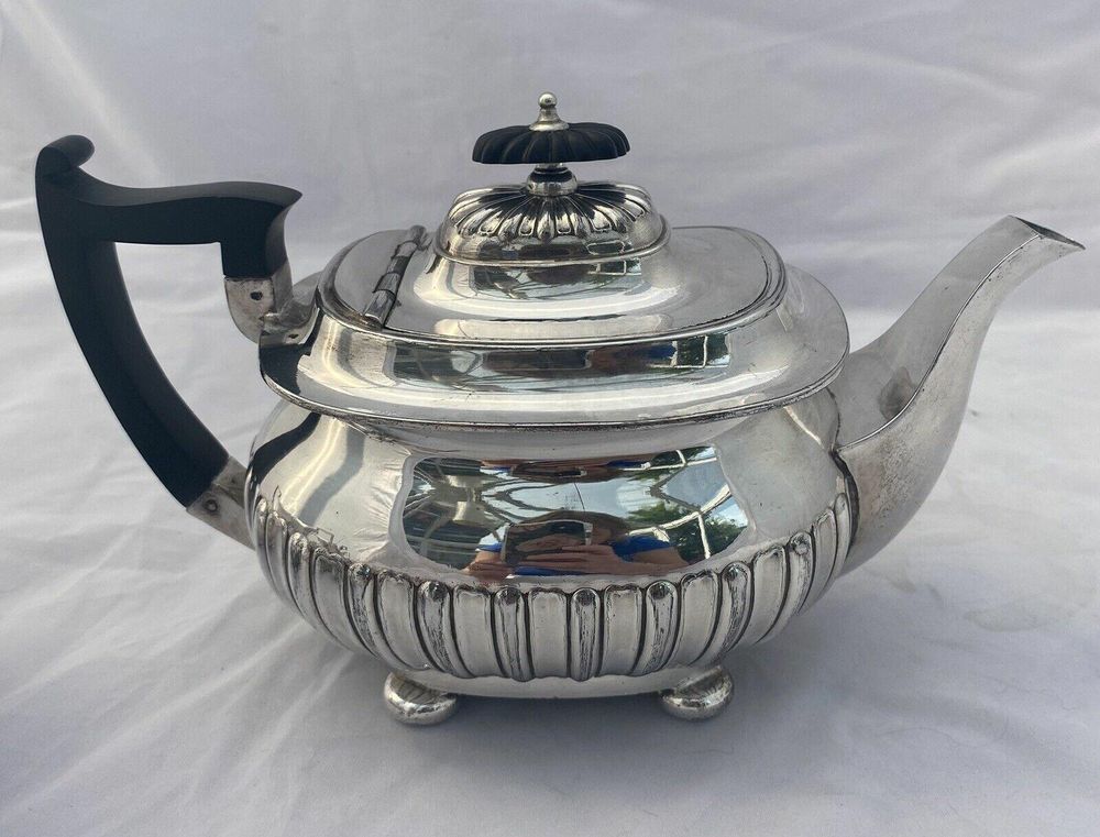 Teapot right side