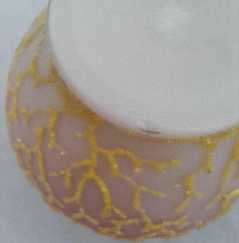 Detail of chip to the base