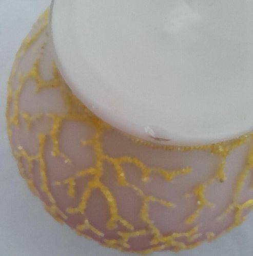 Detail of chip to the base