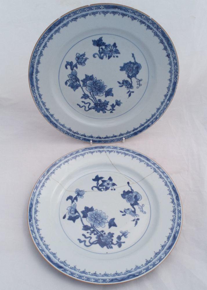Pair Large Chinese Porcelain Dishes Blue White Batavian Rim Qianlong 1740