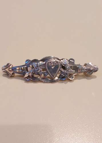Antique Silver Sweetheart Brooch Heart and Flowers hallmarked silver Birmingham  1917 1918 Maker Pearce and Thompson