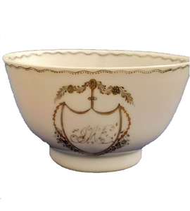 Antique Chinese Porcelain Tea Bowl hand painted and gilded en grisaille with an Armorial Shield with the initials JAE Mongram dating from the Qianlong period of the Qing dynasty circa 1780