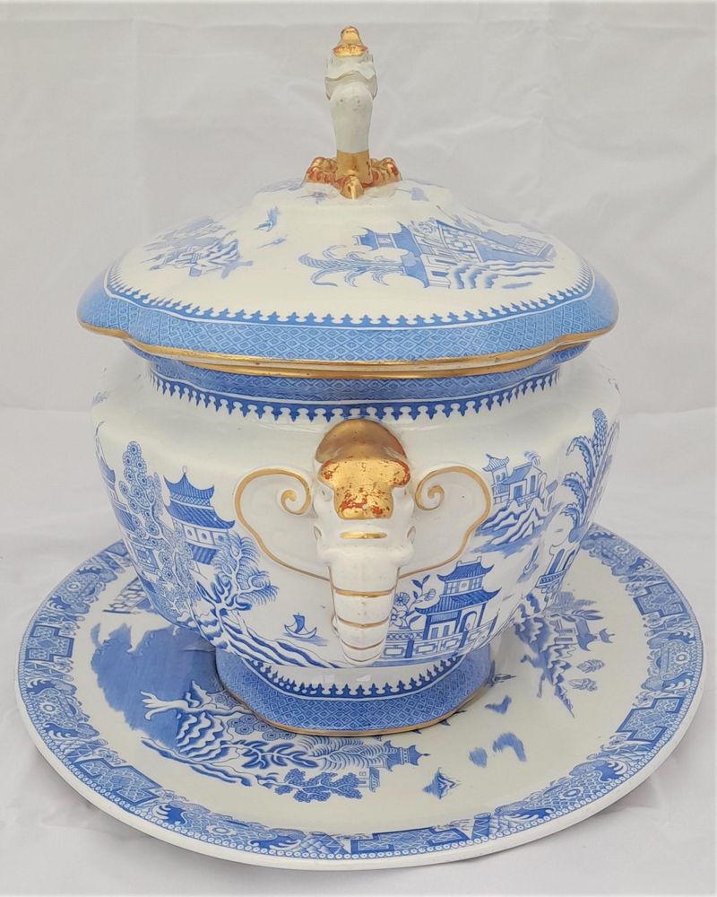 Large Royal Worcester Vitreous China Lidded Soup Tureen & Stand Blue Willow pattern B735 with gilded elephant & bird head handles antique circa 1904  maximum capacity 6 pints