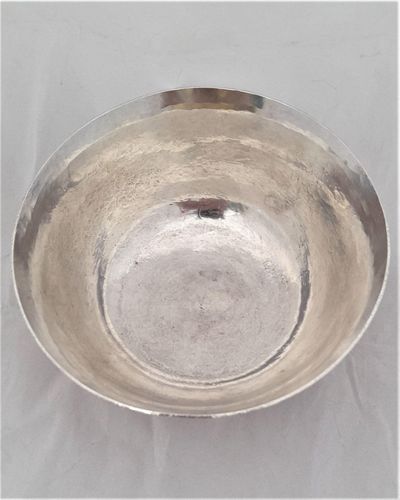 Chinese White Metal Silver Bowl 5" Engraved flower vase & Longevity character shou 壽 Lingzhi Fungus 19th century 173 grammes