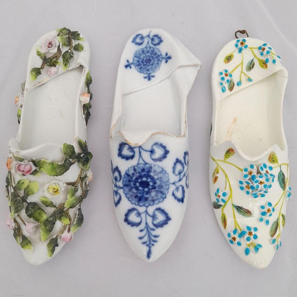3 slipper sitzendorf , Meissen and Thomas Goode.