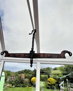 Antique Georgian floral painted wrought iron hanging balance beam scales circa 1825, 62 cm wide.