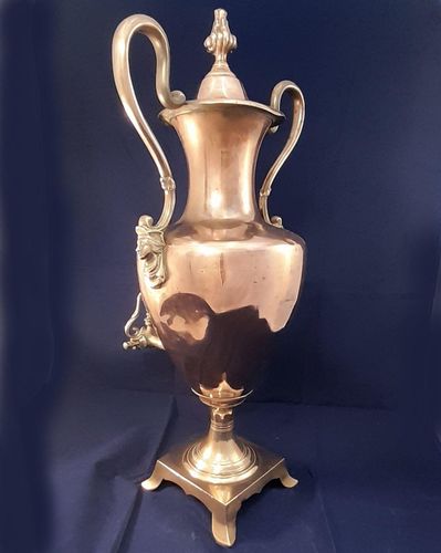 Georgian copper & brass hot water urn antique circa 1800 - Inverted baluster shaped half caryatid S loop handles flame knop finial Pedestal base 59 cm